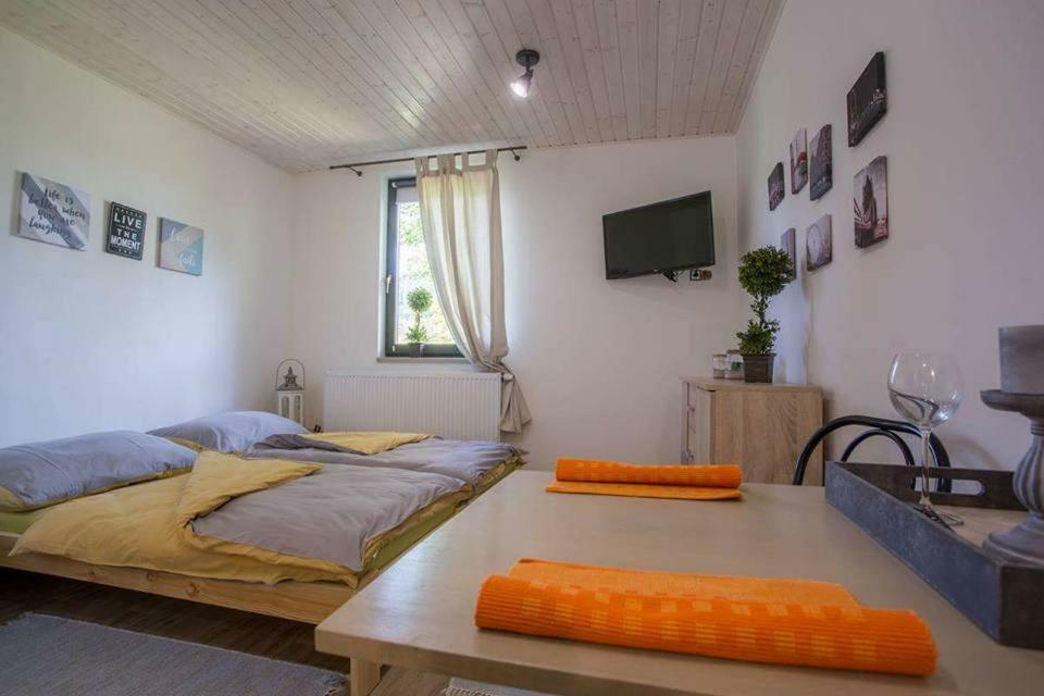 Pod Horou Apartment Stiavnicke Bane